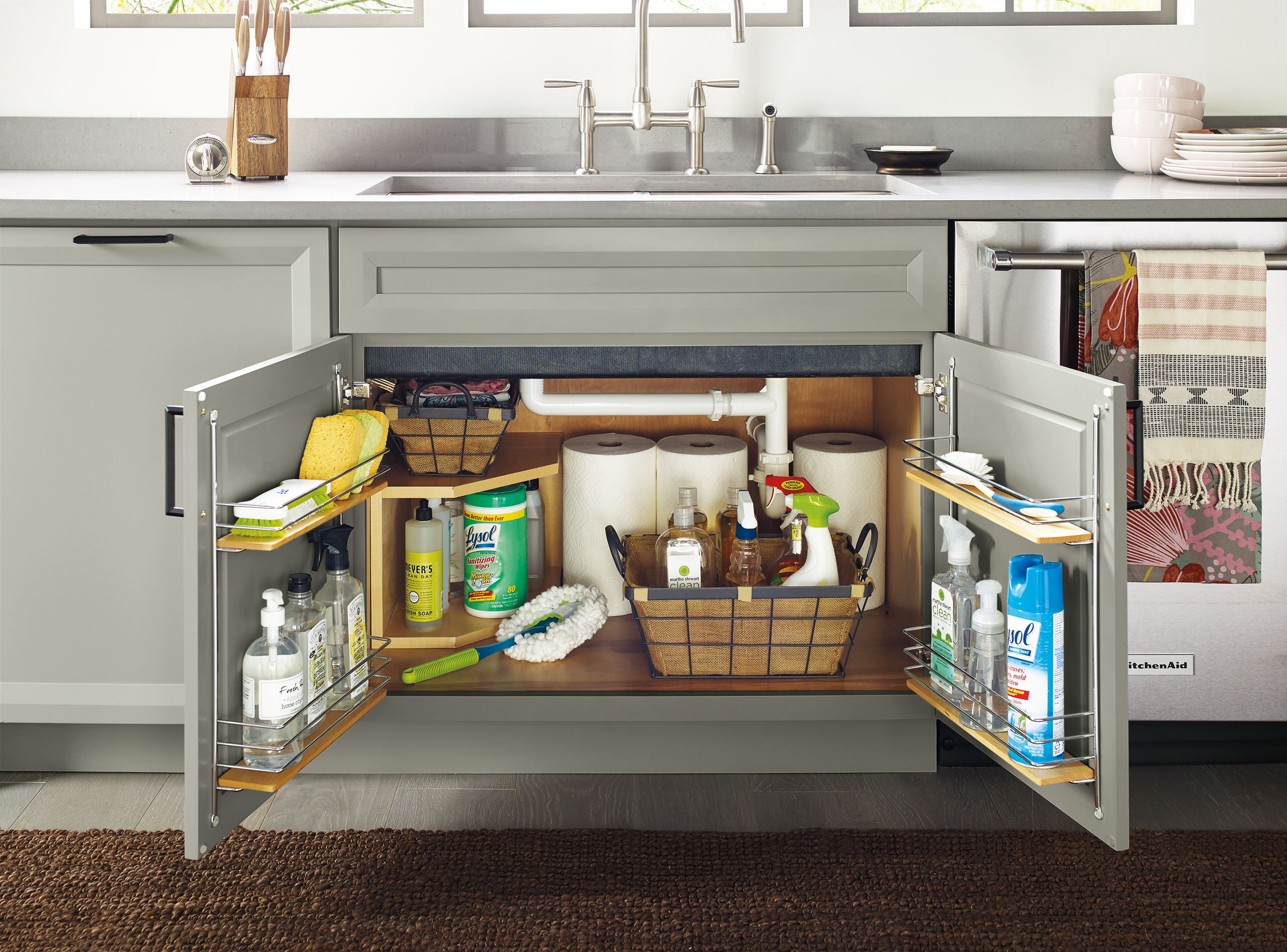 diamond-cabinets-kitchen-sink-cabinet-masterbrand-cabinets-inc-img~588169940bec8994_14-3674-1-0e14154.jpg